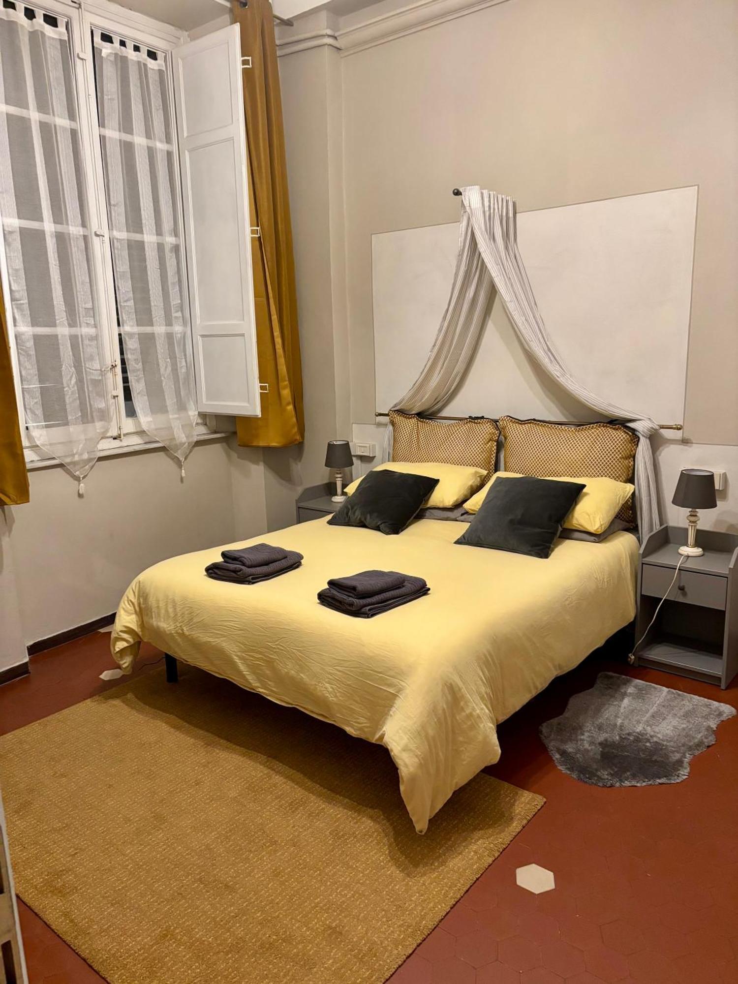 Guest House Santa Giustina Lucca Centro Storico Exterior photo